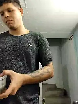 Snapshot of King_russo chatting on 11/29/25, 02:25 King russo online show from 11/29/25, 02:25