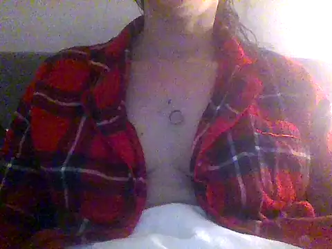 Snapshot of Fiesty_findom40 chatting on 12/12/24, 07:15 Fiesty findom40 online show from 12/12/24, 07:15