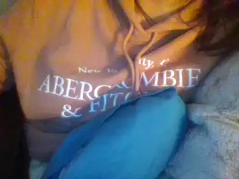 Snapshot of Fiesty_findom40 chatting on 01/30/25, 04:24 Fiesty findom40 online show from 01/30/25, 04:24