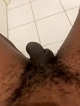 Snapshot of arrete2025 chatting on 11/12/25, 01:44 arrete2025 online show from 11/12/25, 01:44