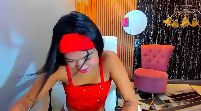 Snapshot of skinny_cloe chatting on 12/04/24, 12:08 skinny cloe online show from 12/04/24, 12:08