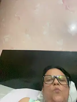 Sharongirl07 online show from 12/13/24, 04:00