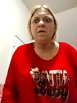 Snapshot of Playmate86 chatting on 12/03/24, 07:10 Playmate86 online show from 12/03/24, 07:10