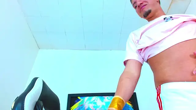 kevin  fox  online show from 09/17/25, 07:15