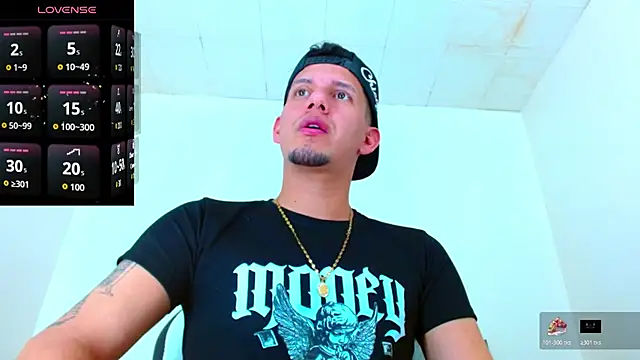 kevin  fox  online show from 10/24/25, 07:21