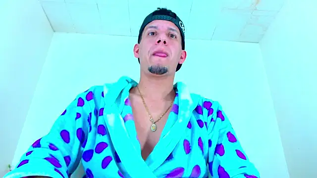 kevin  fox  online show from 10/28/25, 07:16