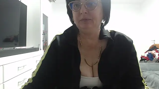 Amandamuller1982 online show from 11/29/25, 11:41