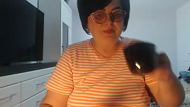 Amandamuller1982 online show from 04/25/26, 11:46