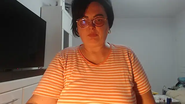 Amandamuller1982 online show from 04/26/26, 01:58