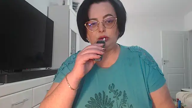 Amandamuller1982 online show from 05/11/26, 09:37