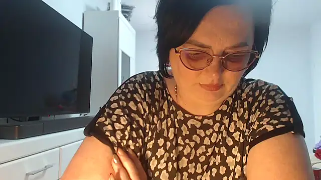 Amandamuller1982 online show from 06/07/26, 06:50