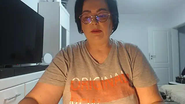 Amandamuller1982 online show from 06/08/26, 06:30