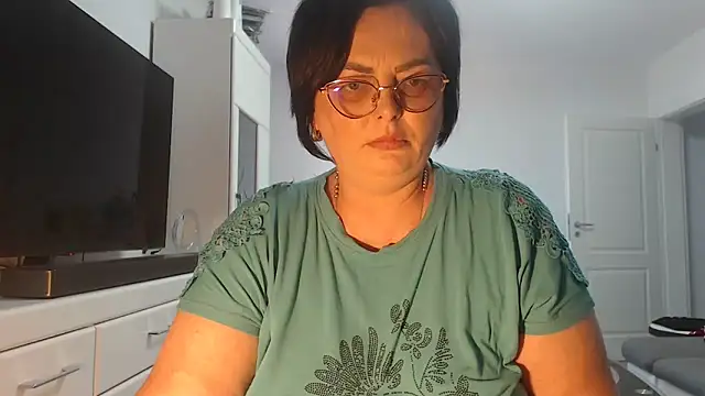 Amandamuller1982 online show from 06/15/26, 12:18