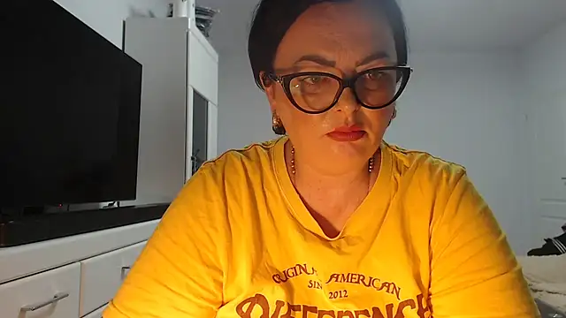 Amandamuller1982 online show from 07/27/26, 08:05