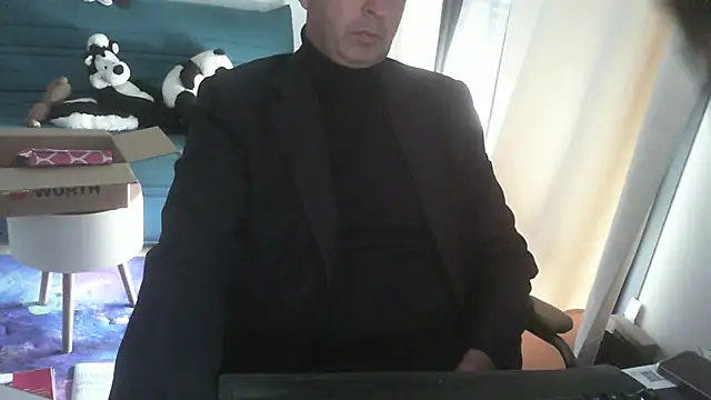 shyfrenchcock1 online show from 01/09/25, 12:41