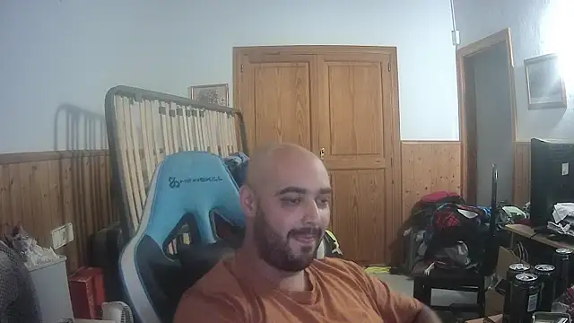 Snapshot of chicomallorca96 chatting on 10/07/25, 03:31 chicomallorca96 online show from 10/07/25, 03:31