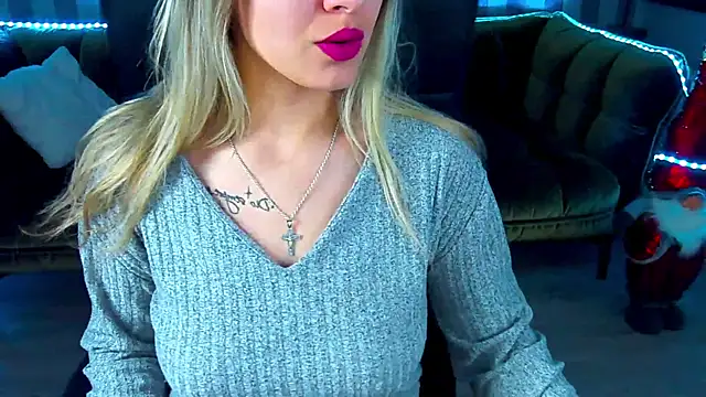 SashaBloom   online show from 12/26/24, 01:10