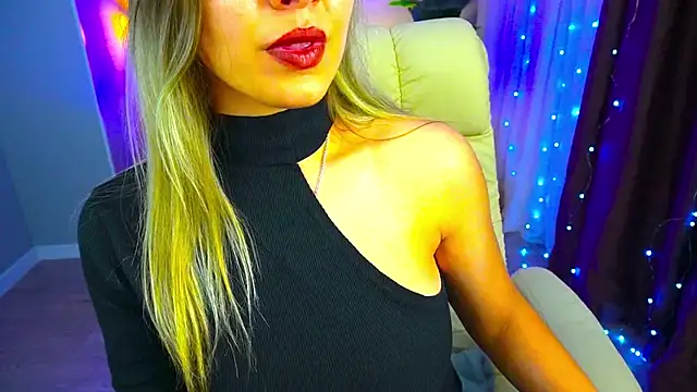 SashaBloom   online show from 01/28/25, 04:41