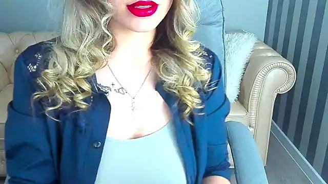 SashaBloom   online show from 03/19/25, 01:51