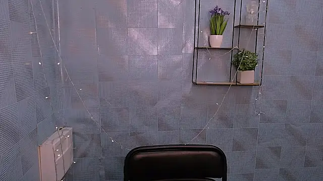 KarolinaRosse  online show from 12/23/24, 10:32