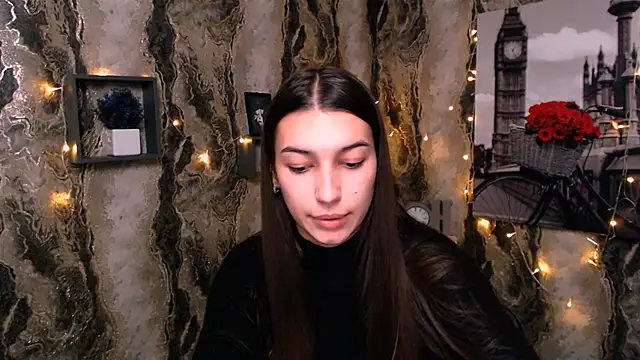 KarolinaRosse  online show from 12/24/24, 10:11
