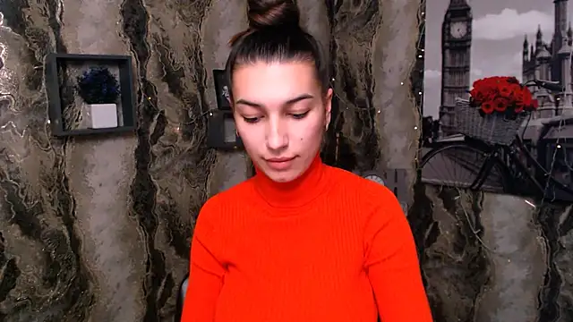 KarolinaRosse  online show from 12/25/24, 04:22