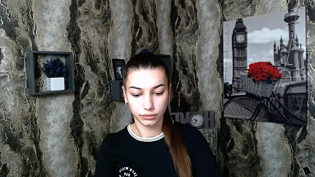KarolinaRosse  online show from 12/30/24, 03:47