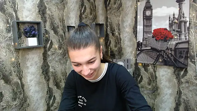 KarolinaRosse  online show from 12/30/24, 09:59
