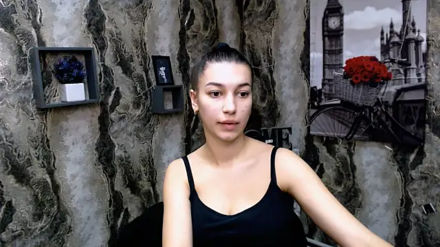 KarolinaRosse  online show from 01/12/25, 10:12