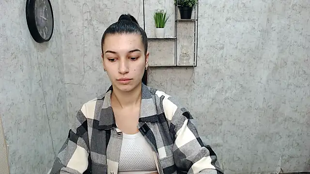 KarolinaRosse  online show from 01/29/25, 07:04