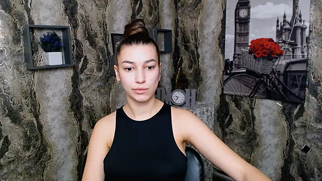 KarolinaRosse  online show from 02/02/25, 07:09