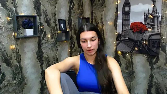 KarolinaRosse  online show from 02/12/25, 10:03
