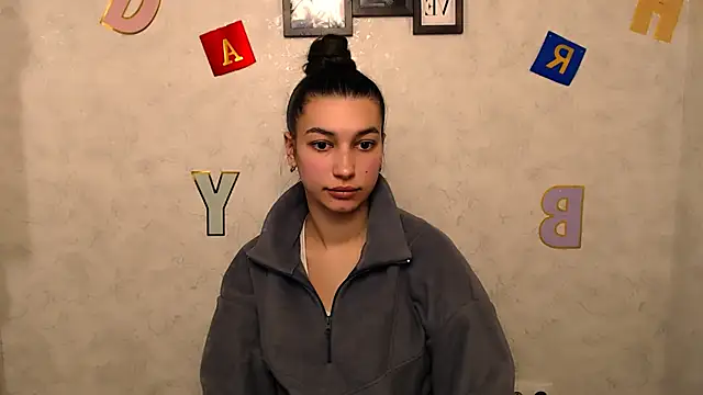 KarolinaRosse  online show from 02/20/25, 10:05