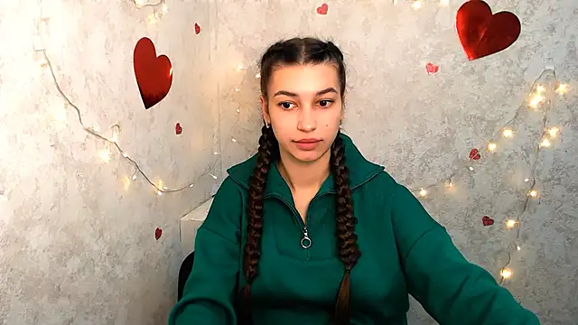 KarolinaRosse  online show from 02/24/25, 07:11