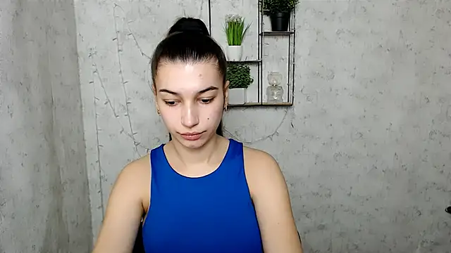 KarolinaRosse  online show from 03/16/25, 06:53