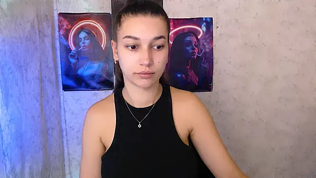 KarolinaRosse  online show from 10/20/25, 05:41