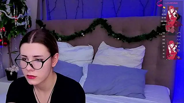 Snapshot of Bella_Murrr chatting on 12/25/24, 12:15 Bella Murrr online show from 12/25/24, 12:15