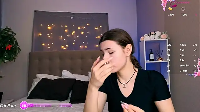 Snapshot of Bella_Murrr chatting on 01/20/25, 12:49 Bella Murrr online show from 01/20/25, 12:49