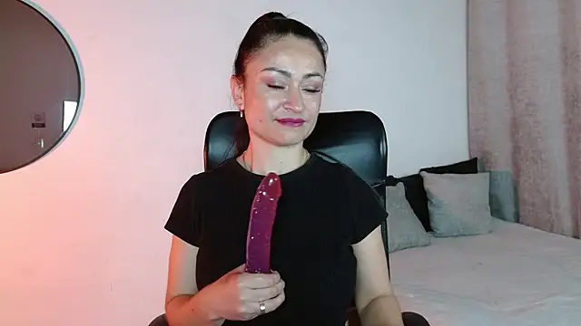 SaraMilf 69 online show from 12/20/24, 04:04