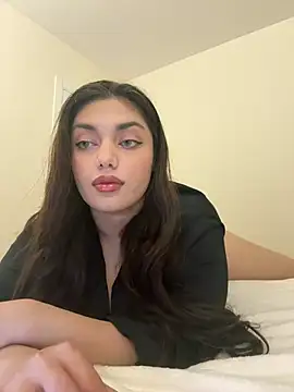 Snapshot of Sweet_Khalifa_ chatting on 12/10/24, 02:17 Sweet Khalifa online show from 12/10/24, 02:17
