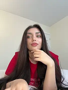 Snapshot of Sweet_Khalifa_ chatting on 02/14/25, 01:29 Sweet Khalifa online show from 02/14/25, 01:29
