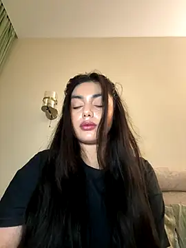 Snapshot of Sweet_Khalifa_ chatting on 11/06/25, 02:40 Sweet Khalifa online show from 11/06/25, 02:40