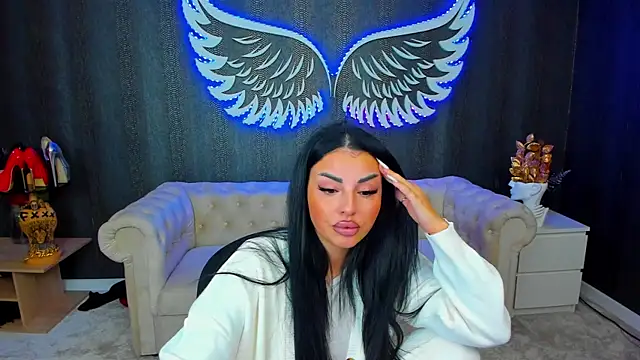 Snapshot of anemarieejolie chatting on 10/05/25, 06:50 anemarieejolie online show from 10/05/25, 06:50