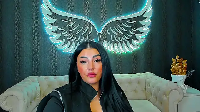 Snapshot of anemarieejolie chatting on 10/10/25, 05:23 anemarieejolie online show from 10/10/25, 05:23