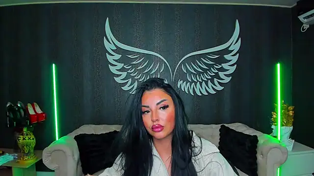 Snapshot of anemarieejolie chatting on 11/14/25, 06:39 anemarieejolie online show from 11/14/25, 06:39