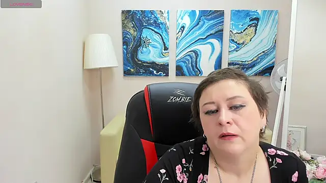 Snapshot of Dolorys chatting on 12/22/24, 05:34 Dolorys online show from 12/22/24, 05:34