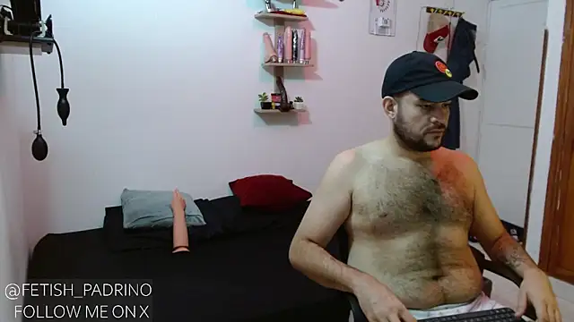 Snapshot of fetish_padrino chatting on 01/13/25, 10:58 fetish padrino online show from 01/13/25, 10:58