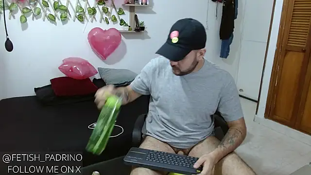 Snapshot of fetish_padrino chatting on 02/09/25, 11:58 fetish padrino online show from 02/09/25, 11:58