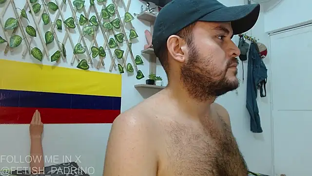 Snapshot of fetish_padrino chatting on 03/17/25, 01:24 fetish padrino online show from 03/17/25, 01:24
