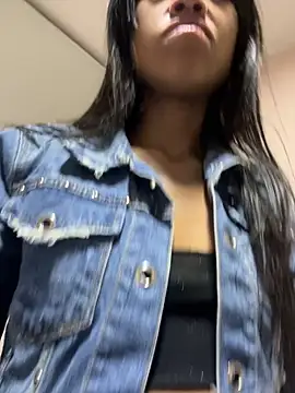 Snapshot of bonnie_18x chatting on 11/13/25, 11:25 bonnie 18x online show from 11/13/25, 11:25